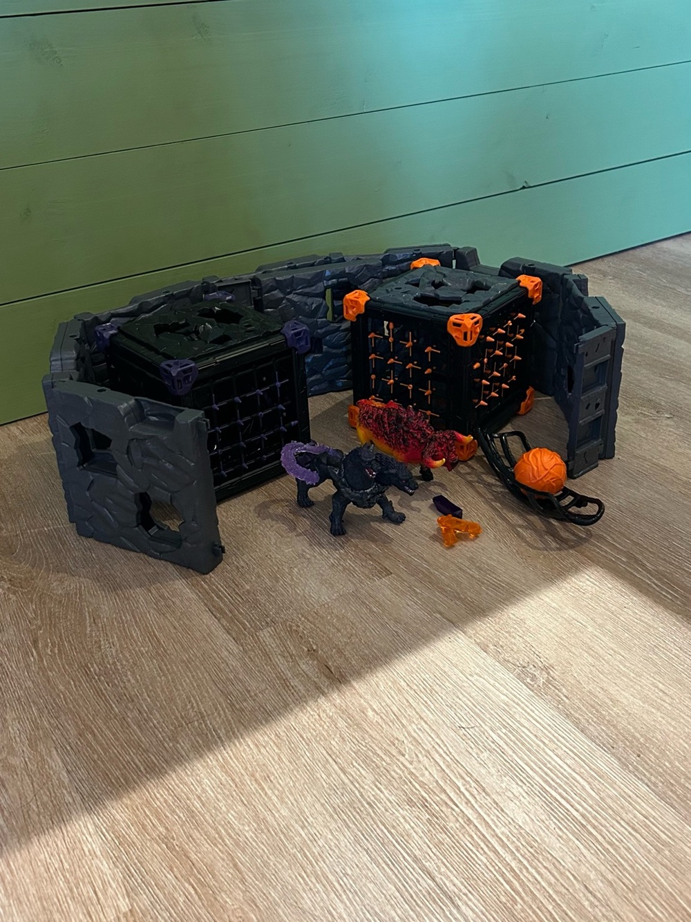 Eldrador BattleCave Arena Playset